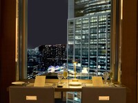 【Window seat】Skyscraper dinner course（Includes one glass of champagne＆Desert plate ）