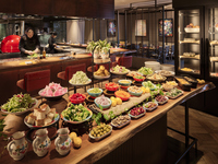 【15% Off Until 9/22】【Weekday Lunch】2-Hr. Salad & Dessert Bar + Choice of Freshly Baked Pizza
