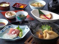 [11/21–1/8] Gourmet Fair Dinner