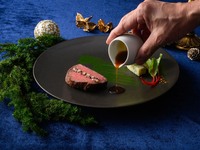 【Xmas2026】＜グラスワイン3杯付＞空と海に包まれる上質なひととき。プレミアムランチ ￥16,000