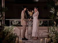 【Xmas2026】チャペル貸切＆バラの花束12本付き　飛騨牛や伊勢海老を堪能する鉄板焼き