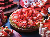 [Weekdays/Early-bird WEB discount 17% if booked 10 days in advance] Strawberry Sweets Buffet