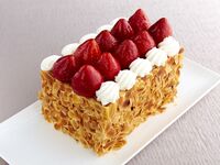 [Takeout] Strawberry mille-feuille full size (recommended for 4 to 6 people)