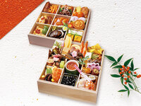 WEB reservation only: Fusion of Japanese and Chinese cuisine, two-tiered box “Hishō”