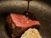 【CADRAN Xmas Special Dinner Course 】聖夜を彩るシェフ渾身のフルコース　全8品