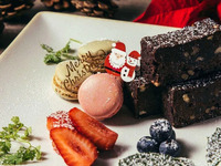 【クリスマス2026★極】シャトーブリアンや厳選部位など全15皿+シャンパン含む選べるドリンク+クリスマスプレート