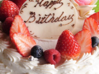 《ケーキで祝福》記念日オプション：5号ホールケーキ15cm
