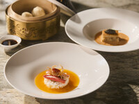  Crab Roe Course Menu   25,000/per person