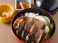 【道産牛味噌カツ丼】サラダ・デザート・スープ・コーヒービュッフェ付き