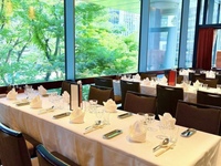 《忘年会･新年会》2時間飲み放題付き 8,000円(税込) ホール席プラン(40種飲み放題+お料理)