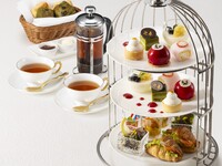 Year-end/New Year’s afternoon tea set at 3 PM