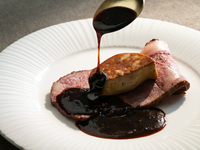 Special Christmas & New Year’s Eve dinner buffet