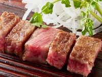 Kobe beef female cattle from Kawagishi Ranch – “Steak Set”, 50,000 yen