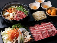 Encircle with a kotatsu! Black Wagyu ribeye sukiyaki set (with all-you-can-drink) <6,980 yen per adult> <Observation deck fee not included>
