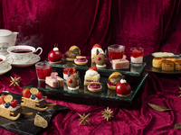 [3-hour relaxed experience] Velvet Rose Noël Afternoon Tea ★ Christmas Eve (24th & 25th / Reservations at 6:00 PM) [Live jazz performances on weekend evenings]