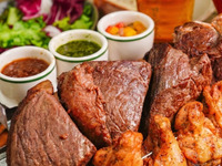 【ランチ／70分食べ放題】目の前で切り分ける本場のライブ感！15種シュラスコ食べ放題…3,980yen（2名様～）